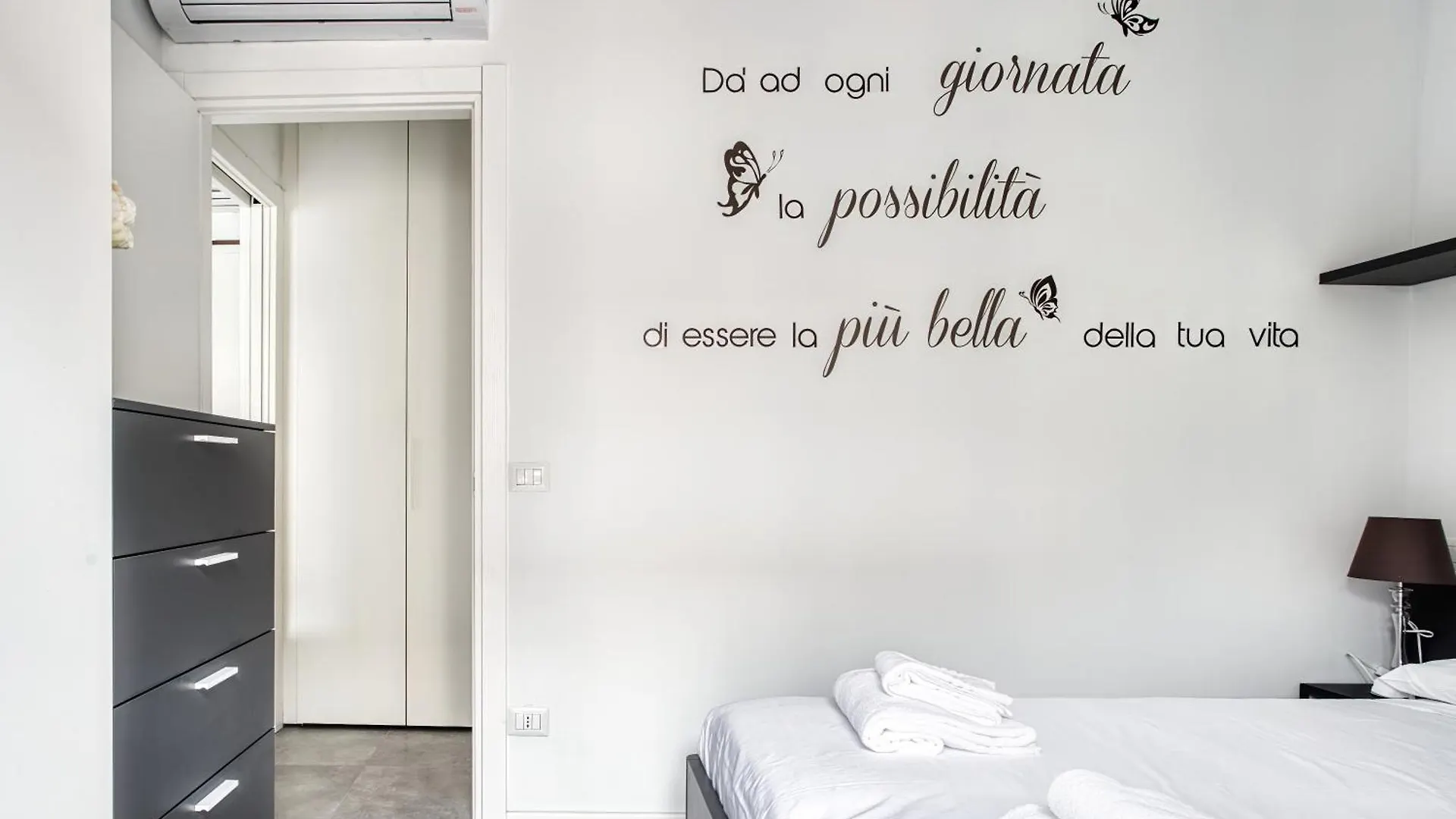 Sleek City Abode In Maciachini Milan Italy